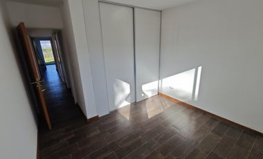 Venta casa 2 dormitorios Funes