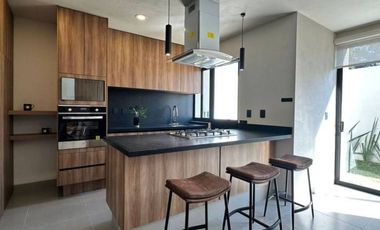 CASAS NUEVAS VENTA METEPEC  A  5 MIN UVM TEC MILENIO PLAZA LAS AMERICAS SALIDAS RAPIDAS METEPEC Y TOLUCA CENTRO