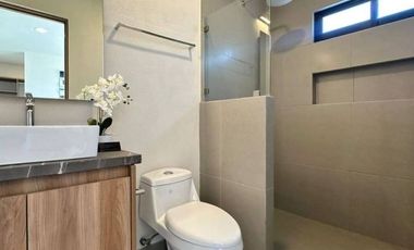 CASAS NUEVAS VENTA METEPEC  A  5 MIN UVM TEC MILENIO PLAZA LAS AMERICAS SALIDAS RAPIDAS METEPEC Y TOLUCA CENTRO