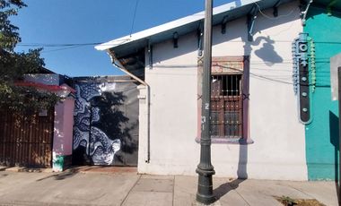 ARRIENDO DE PROPIEDAD CON 3 OFICINAS AL INTERIOR