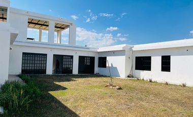 Casa en Villa Corona en Venta