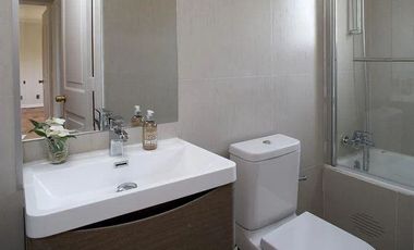 Casa en arriendo c/ estacionamiento en Jardín Del Este