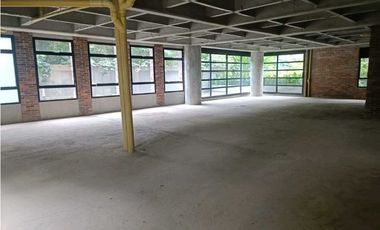 Apartamento Industrial para Diseñar en el corazón de El Poblado