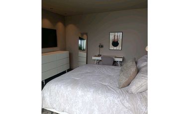 Casa con Estilo y Espectacular vista en Palmas Urbanización Exclusiva