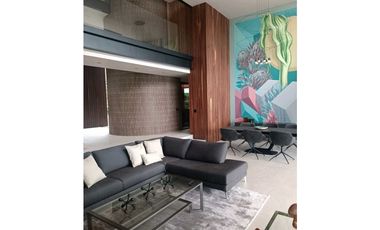 Casa con Estilo y Espectacular vista en Palmas Urbanización Exclusiva