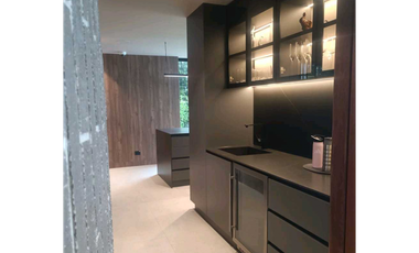 Casa con Estilo y Espectacular vista en Palmas Urbanización Exclusiva