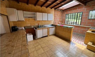 Lote con Casa Rústica en vereda el Plan Santa Elena