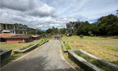 Lote con Casa Rústica en vereda el Plan Santa Elena