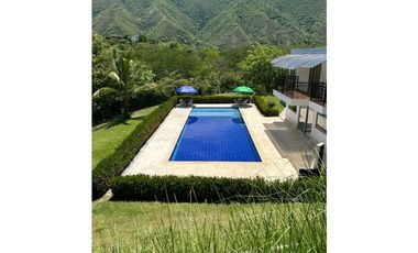 Casa con Piscina en Sopetran en Parcelacion en venta