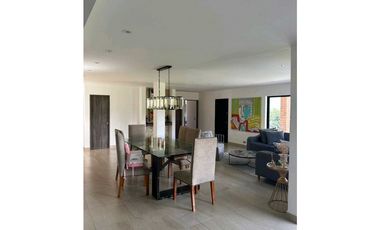 Hermosa Casa Campestre en Copacabana en Parcelacion en venta