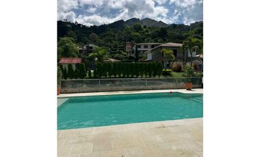 Hermosa Casa Campestre en Copacabana en Parcelacion en venta