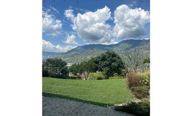 Hermosa Casa Campestre en Copacabana en Parcelacion en venta