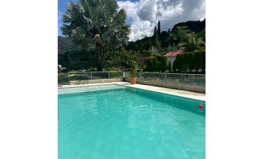 Hermosa Casa Campestre en Copacabana en Parcelacion en venta