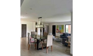 Hermosa Casa Campestre en Copacabana en Parcelacion en venta