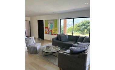 Hermosa Casa Campestre en Copacabana en Parcelacion en venta