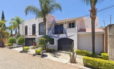 Casa en venta en Los Granados, Acatlán de Juárez, Jalisco