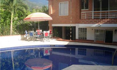 Cabaña en Parcelacion en San Jerónimo con piscina  en venta