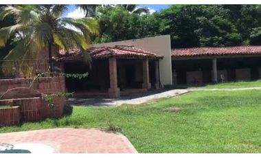 Finca en Santa Fé de Antioquia,  Muy Cerca al Pueblo