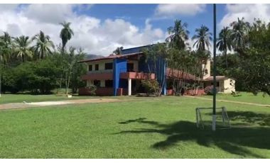 Finca en Santa Fé de Antioquia,  Muy Cerca al Pueblo