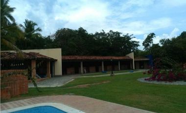 Finca en Santa Fé de Antioquia,  Muy Cerca al Pueblo