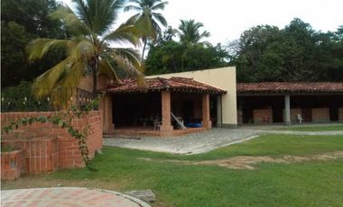 Finca en Santa Fé de Antioquia,  Muy Cerca al Pueblo