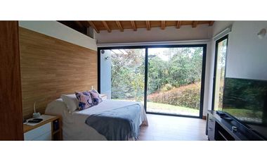 Casa en el Alto del Escobero en Parcelacion super campestre