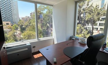 EXCELENTE OFICINA A PASOS METRO LOS LEONES