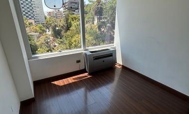 EXCELENTE OFICINA A PASOS METRO LOS LEONES