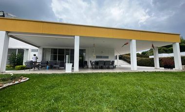 VENTA de CASAS en PEREIRA