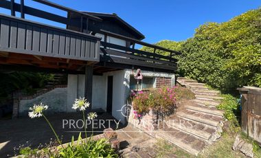Casa Santo Domingo tradicional con vista al mar