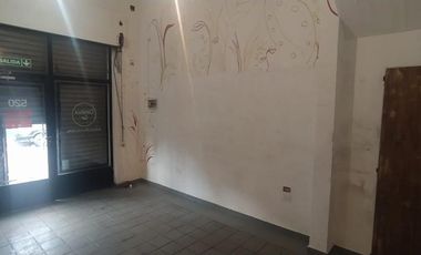 Local - Marmol Excelente Ubicacion !!!!!