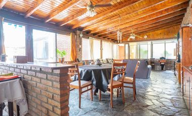 Casa de Tres Dormitorios en Venta en Granadero Baigorria