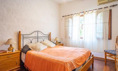 Casa de Tres Dormitorios en Venta en Granadero Baigorria