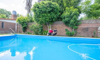 Casa de Tres Dormitorios en Venta en Granadero Baigorria