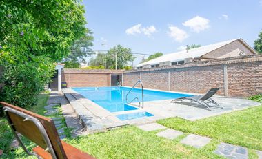 Casa de Tres Dormitorios en Venta en Granadero Baigorria