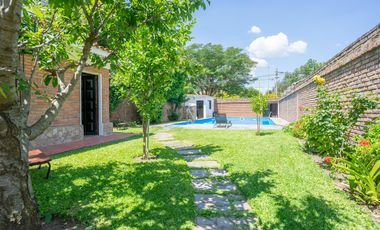 Casa de Tres Dormitorios en Venta en Granadero Baigorria