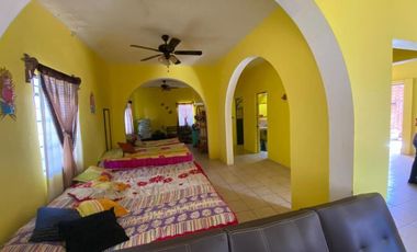 LAS CARRETAS, CASA DE CAMPO