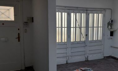 Casa en  barrio Pompeya