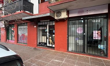 Local a metros de Av. Maipú en Olivos.