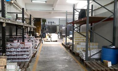 Depósito en  Munro a 30 mts de la Av Velez Sarsfield