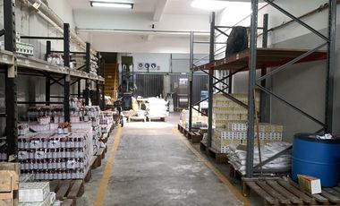 Depósito en  Munro a 30 mts de la Av Velez Sarsfield