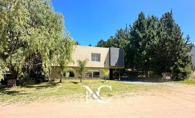 Casa en venta en Costa Esmeralda fondo libre a reserva