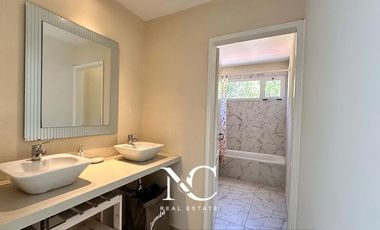 Casa en venta en Costa Esmeralda fondo libre a reserva