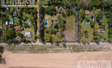 Quinta en venta sobre proyeccion Autopista Camino del Buen Ayre