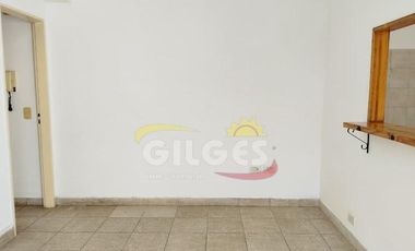 Alquiler de Departamento 2 ambientes en Ramos Mejia  Con patio