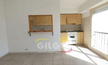 Alquiler de Departamento 2 ambientes en Ramos Mejia  Con patio