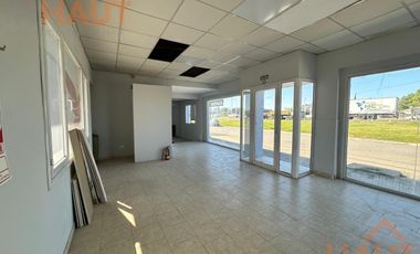 Local en ALQUILER en Cipolletti, 45metros de frente de Ruta 22