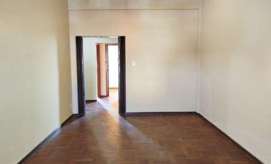 Venta de Departamento 3 Ambientes  en Ciudadela  Buen Estado