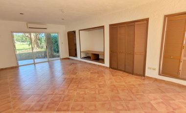 Bonita Casa en Venta dentro del Club de Golf la Ceiba