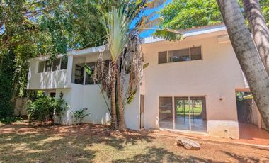 Bonita Casa en Venta dentro del Club de Golf la Ceiba